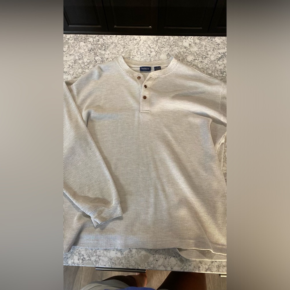 Waffle knit long sleeve. Large